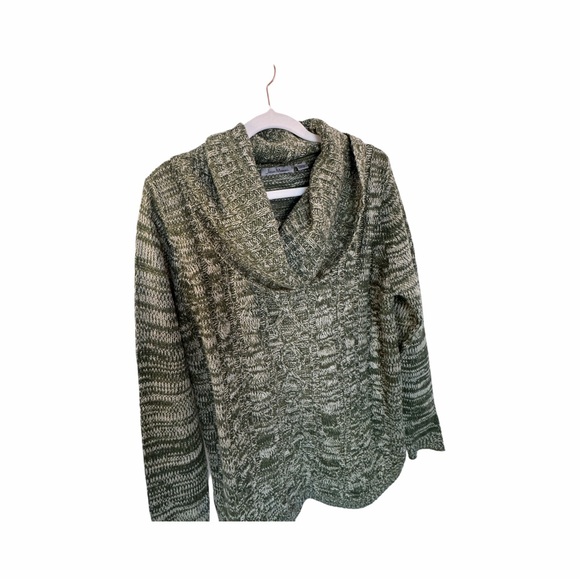 Jason Maxwell cowl neck cable knit sweater. Size large. Green and cream - Picture 2 of 8